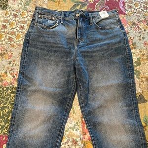 Jcrew Slouchy boyfriend jeans in a size 32.